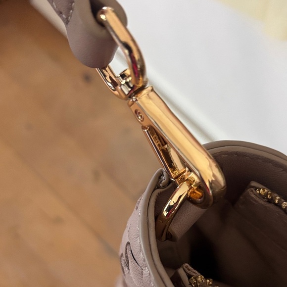 Quince NWOT Taupe Woven Leather Tote Bag - Picture 3 of 4